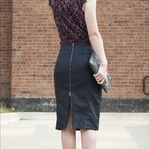 ⭐️today only⭐️Express leather pencil skirt